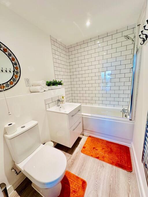 Central Derby Urban 2 Bedroom Flat - An Oasis Of Elegance! Free Parking And Wifi Suitable For Families And Professionals 외부 사진