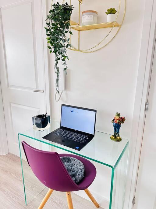 Central Derby Urban 2 Bedroom Flat - An Oasis Of Elegance! Free Parking And Wifi Suitable For Families And Professionals 외부 사진